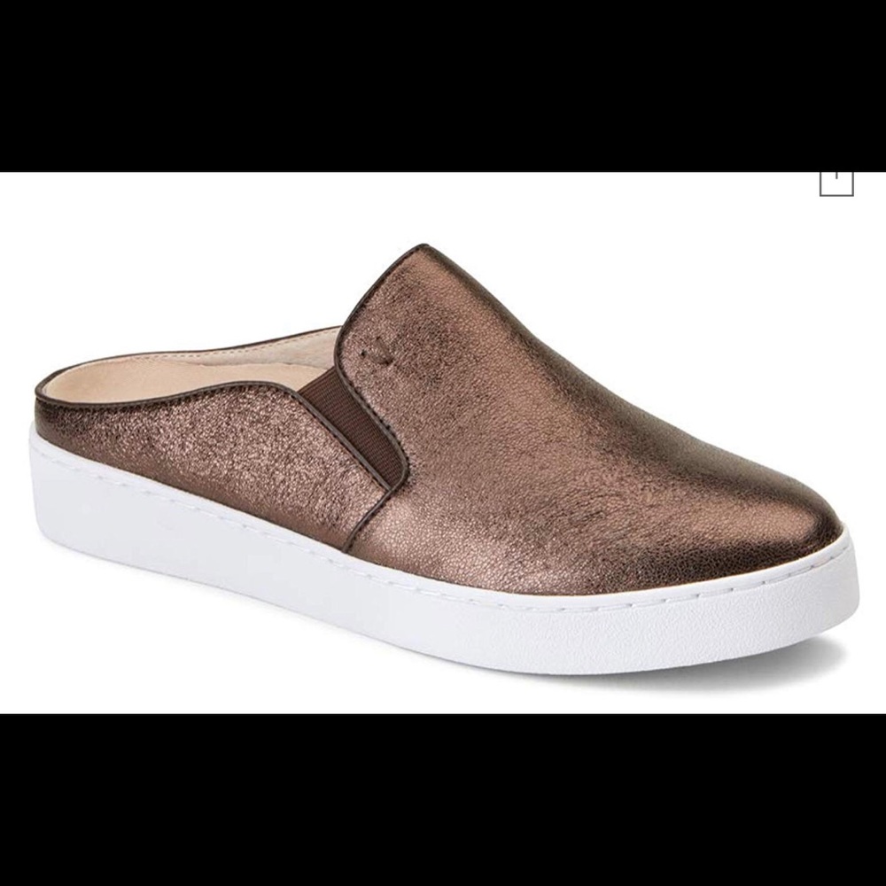 Vionic women mule sneakers. Bronze
